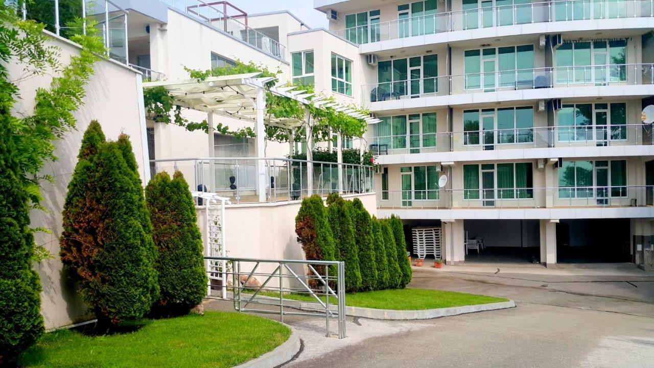 Silver Beach Delux Apartments Bjala Kültér fotó